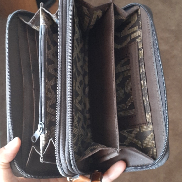 NX XN brown wallet with hand strap - Picture 3 of 3